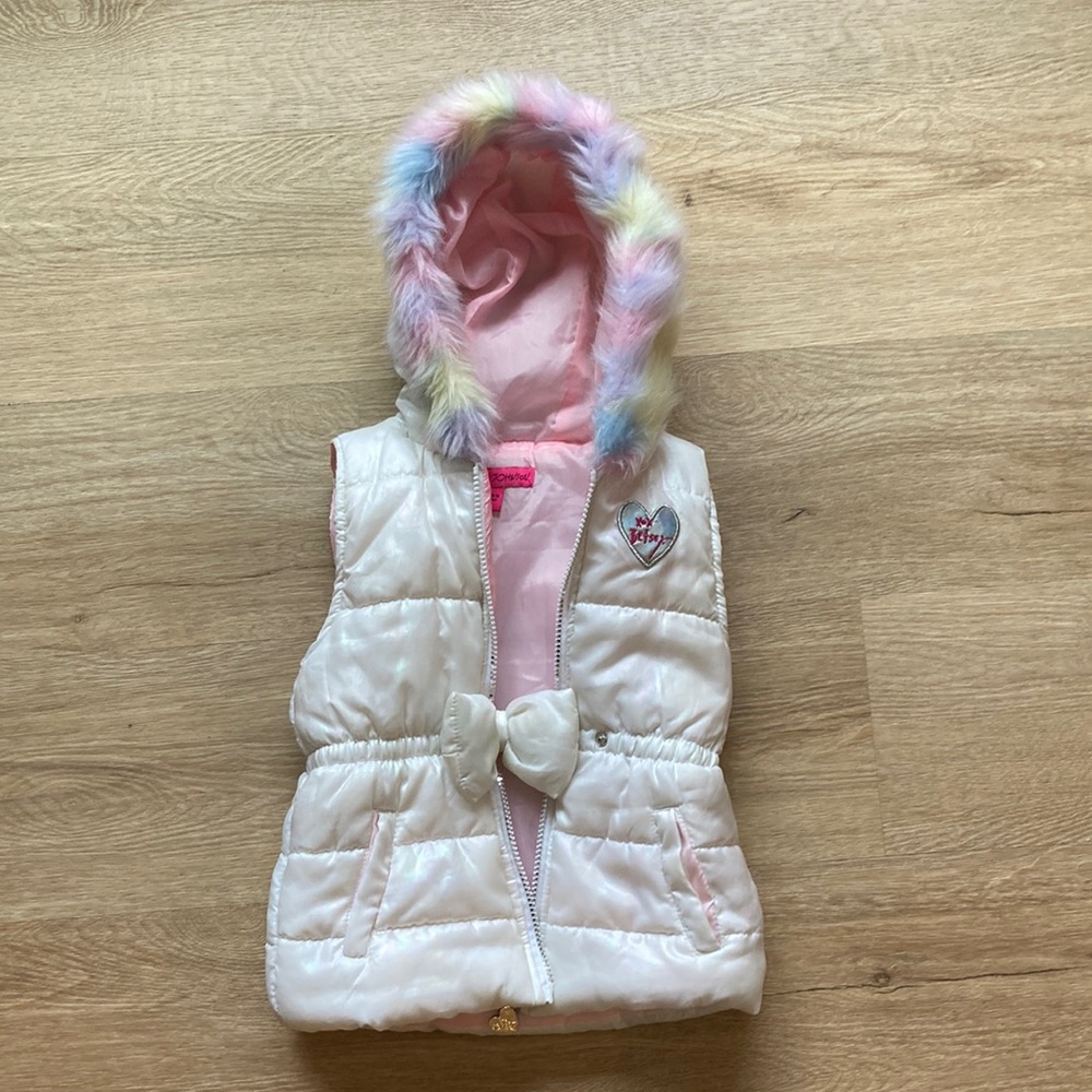Betsey Johnson girls iridescent white puffer vest
